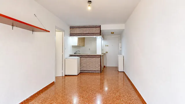 ¡Espectacular apartamento con terraza soleada junto al Helicóptero en Alcázar del Genil! — 18