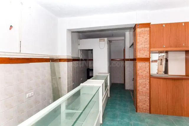 Local comercial en Gandia - foto 4