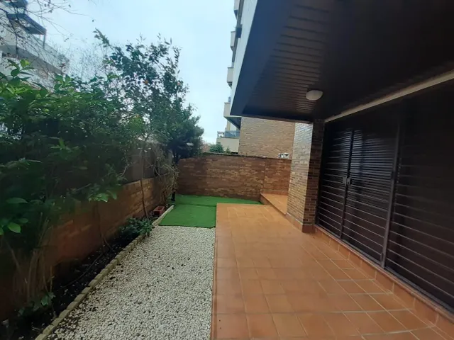 ESPECTACULAR PISO DE ALQUILER CON GRAN PATIO PRIVADO, PISCINA, COCHERA Y TRASTERO — 15