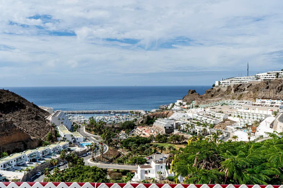 Ubicación de ensueño con sol y fantásticas vistas al mar