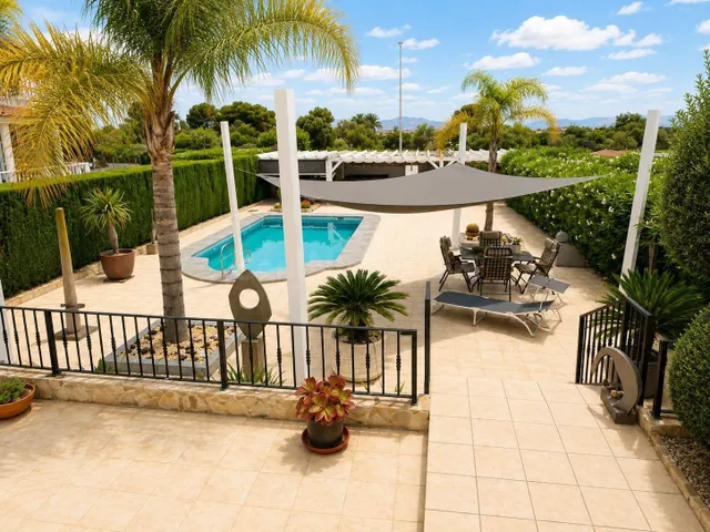 Villa independiente de 4 dormitorios en El Oasis, San Fulgen - foto 2