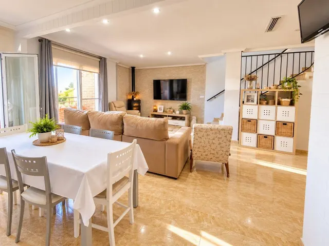ÁTICO EN VENTA EN DAYA NUEVA – 3 DORMITORIOS, TERRAZA PRIVAD - foto 2