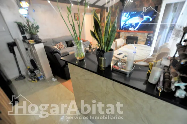 REFORMADO Y ACOGEDOR CON DOS BALCONES CERCA DE AV. DEL TÚRIA — 8