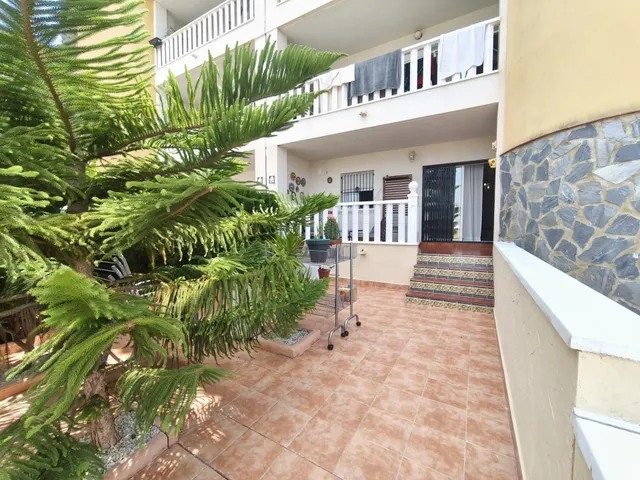 Apartamento de 2 dormitorios 1baño en Orihuela Costa (Alicante )¡Tu oasis en Lomas de Cabo Roig! 🌞🏡 — 12