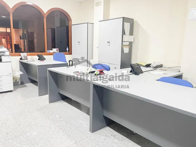 LOCAL COMERCIAL EN PLAZA DEL CABALLO — 6