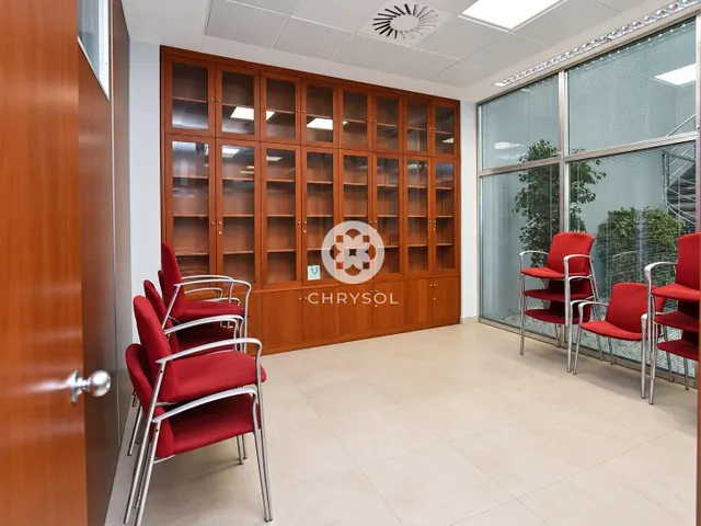 Magnifica oficina - local comercial de 1.498 m2 en rambla de catalunya, en pleno centro de Barcelona. — 17
