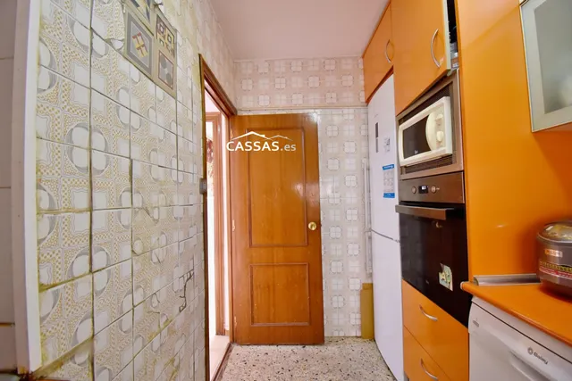 ZONA CENTRO- Junto Plaza Mayor. 3 habitaciones con terraza. 1º planta sin ascensor. — 11