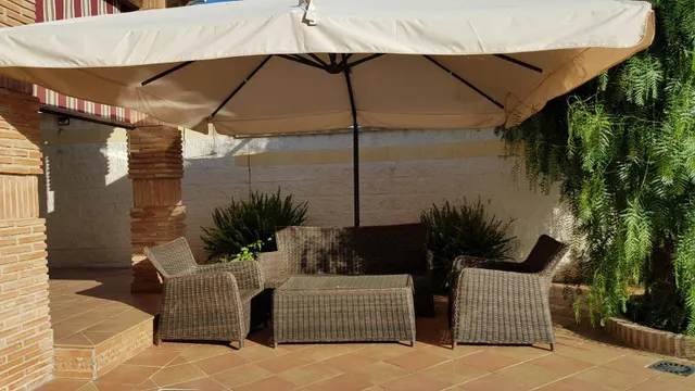 Encantador Chalet de 2 Plantas con Amplios Espacios y Terrazas — 6