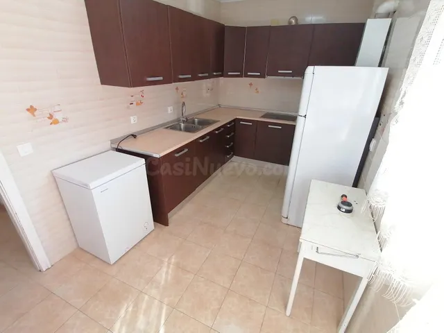 ESTUDIANTES centro alquila ATICO de 4 dormitorios con TERRAZ - foto 5