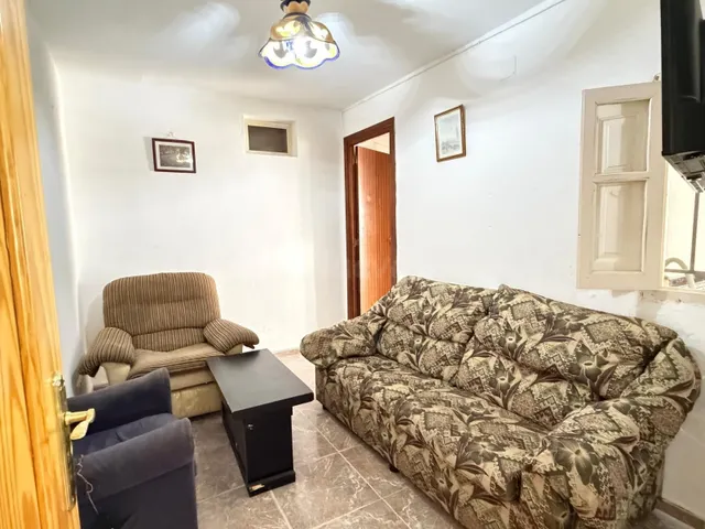 EN EXCLUSIVA CASA EN PLANTA BAJA EN VILLANUEVA DE ALGAIDAS¡¡ - foto 4