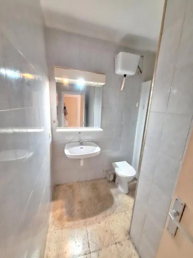 PIS  A VILANOVA DEL CAMÍ — 18