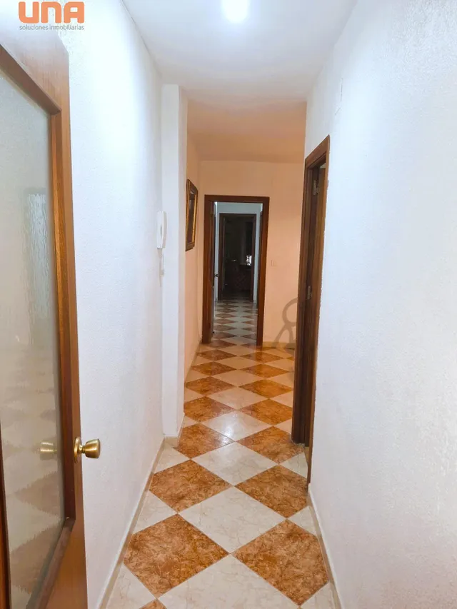 Gran piso en Almogares junto a Vial — 12