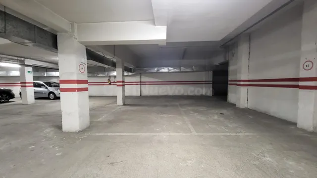 PLAZA DE GARAJE EN LA PLAZA DEL EJÉRCITO, ÁVILA - foto 2