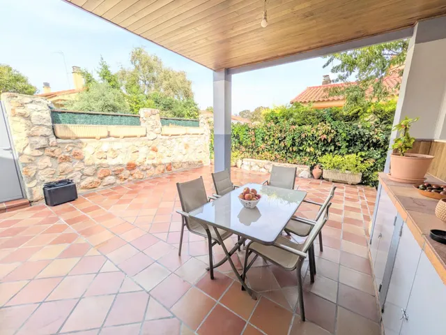 CHALET INDEPENDENTE CON PISCINA ZONA PIOZ — 26