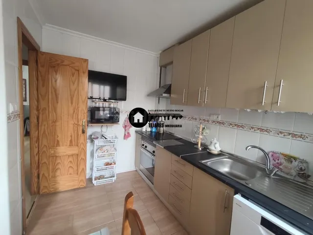 INMOBILIARIA TEJARES VENDE PISO EN ZONA PARQUE ABELARDO — 4