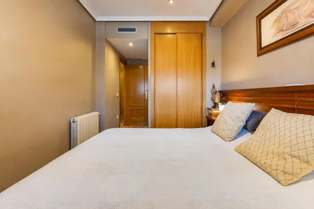 VIVIENDA CON PISCINA, PLAZA DE GARAJE Y TRASTERO — 31