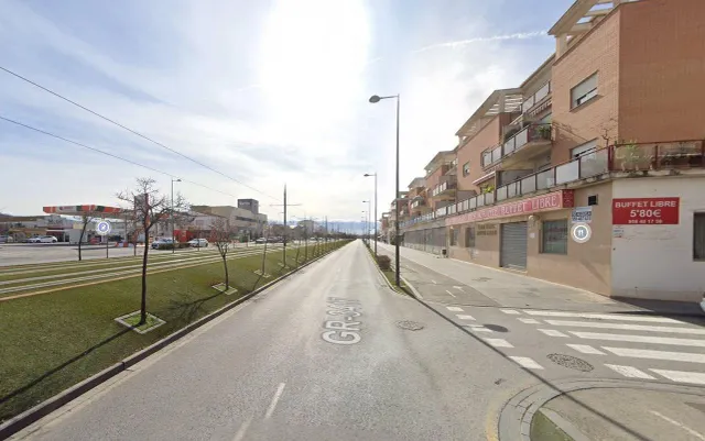 Se vende piso OKUPA en Albolote (Granada). - foto 2