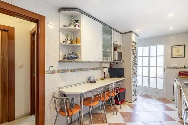 CASA PAREADA EN LA ZUBIA CON PISCINA, ZONA DE BARBACOA Y JARDÍN — 15