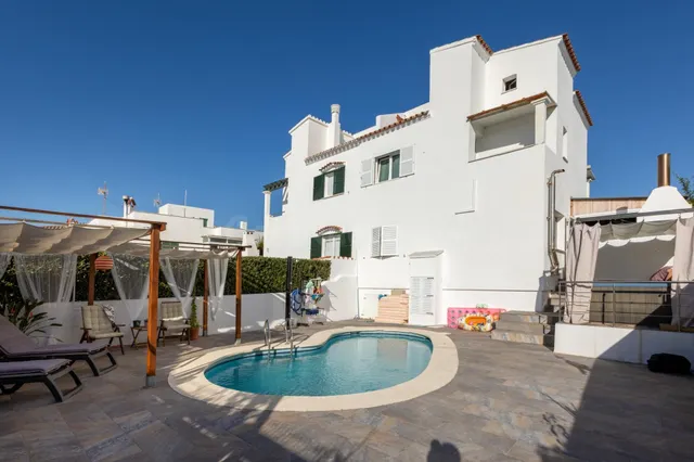SEMI ADOSADO CON PISCINA Y JACUZZI EN PORT D'ADDAIA - foto 2