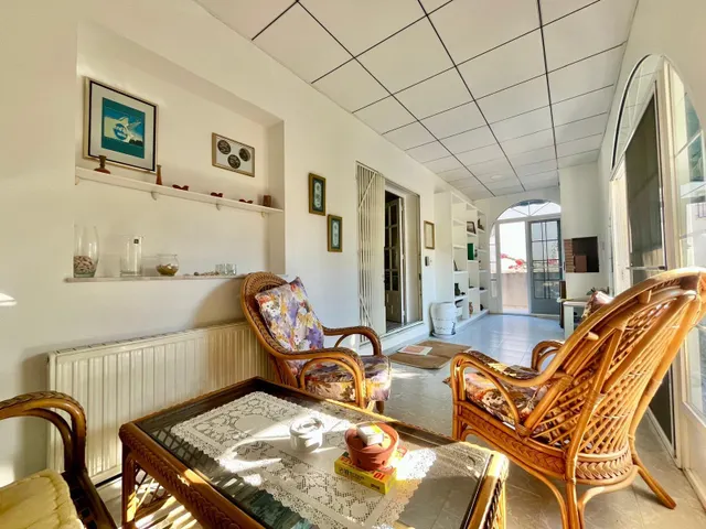 Villa con piscina privada, solárium con vistas al mar y entorno natural en Blue Lagoon — 13