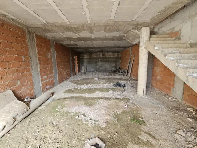 TRIPLEX EN CONSTRUCCIÓN EN EL CENTRO DE FUENTE ÁLAMO — 4