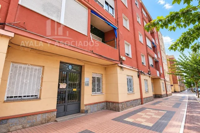¡tu nuevo hogar empieza con una gran oportunidad en calle ramón y cajal! — 24