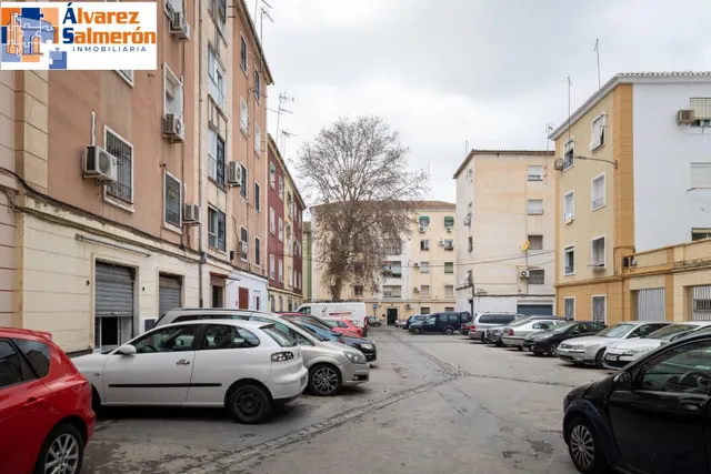 Piso reformado en zona Zaidin — 4