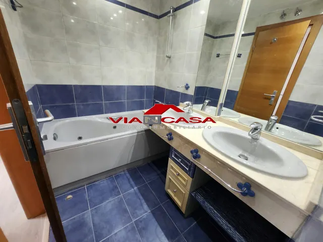 Alquiler de piso en Chamberi en Terraza, 3 habitaciones, — 37