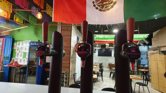 TRASPASO restaurante personalizable — 9