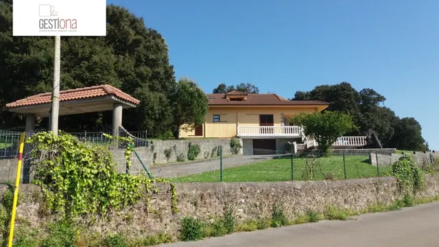 EXCLUSIVIDAD Y TRANQUILIDAD A UN PASO DE LA PLAYA.ARNUERO - foto 5