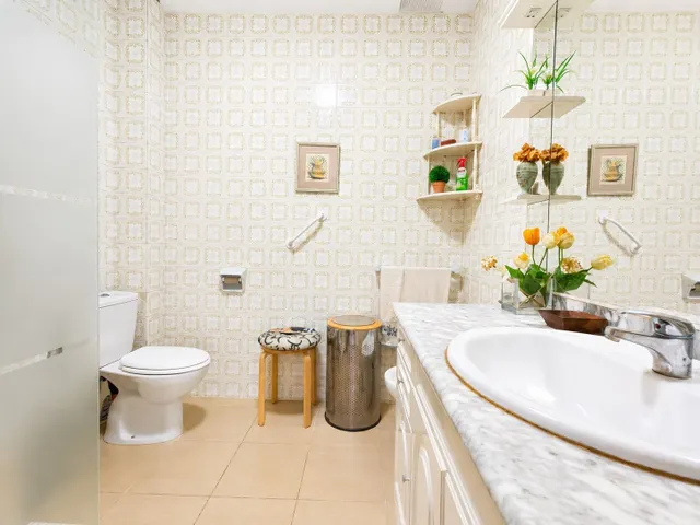 CASA CON GRAN POTENCIAL — 14