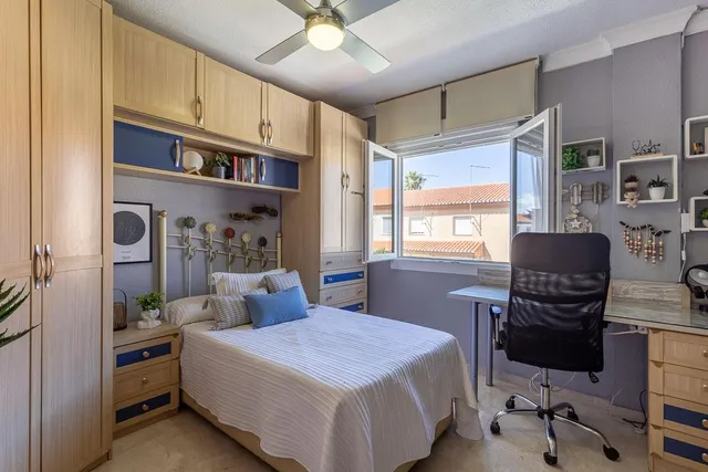 Casa en Cullar Vega con todas las comodidades a tu alcance. — 24