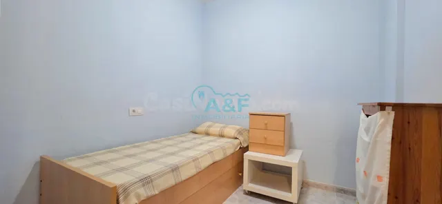 VENTA DE PISO CON DOS TRASTEROS Y GARAJE INCLUIDO EN EL PREC - foto 4