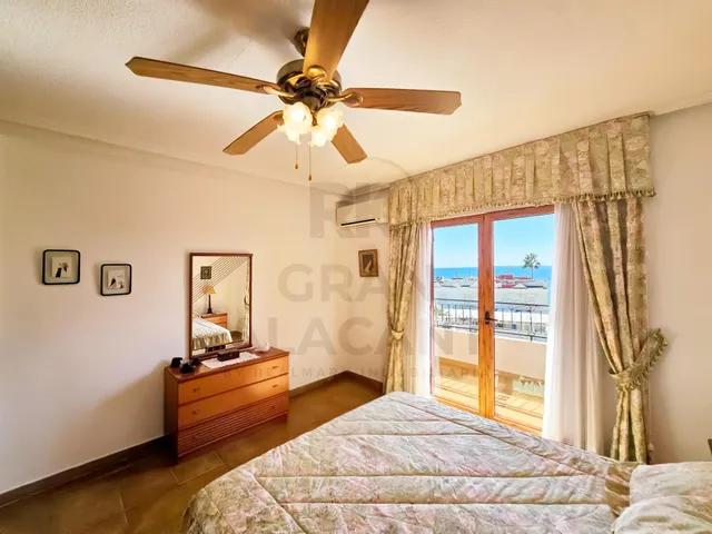 Bungalow con terraza de 25 m2 y vistas a Tabarca a 200 m del mar — 15