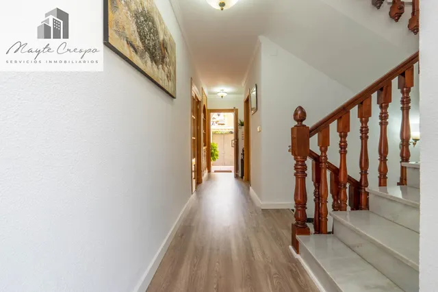 CHALET CON PISCINA Y JARDÍN A SOLO 10 MINUTOS DE GRANADA — 40