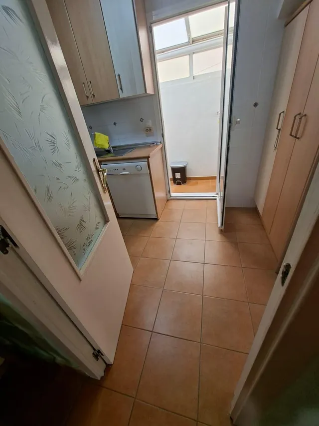 Villa con piscina comunitaria, Alicante, Torrevieja. 4 dormitorios, 82 m2, 1,2 kilómetros del mar — 21