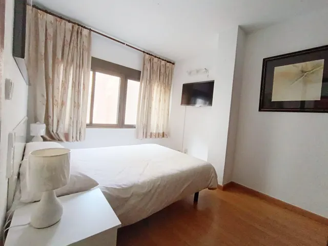 ESTUPENDO PISO EXTERIOR TODO AMUEBLADO Y CON AIRE ACONDICIONADO EN SANT FRANCESC !! PARA ALQUILER DE TEMPORADA !! — 15