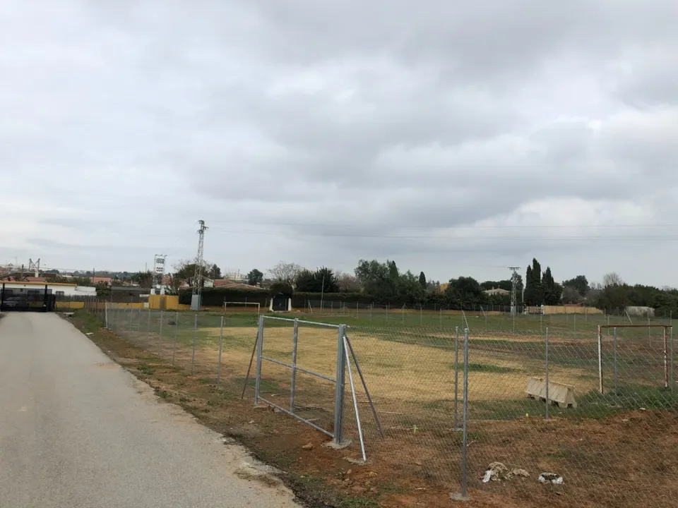 PARCELA DE 2500 M2 EN URBANIZACIÓN A LA SALIDA DEL VISO DEL ALCOR
