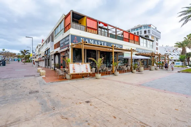 Traspaso restaurante en primera línea del mar - foto 4