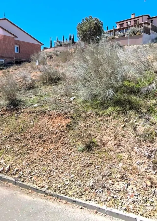 INMOBILIARIA ARBETETA VENDE TERRENO URBANO DE 552M2 EN ESPIN - foto 2