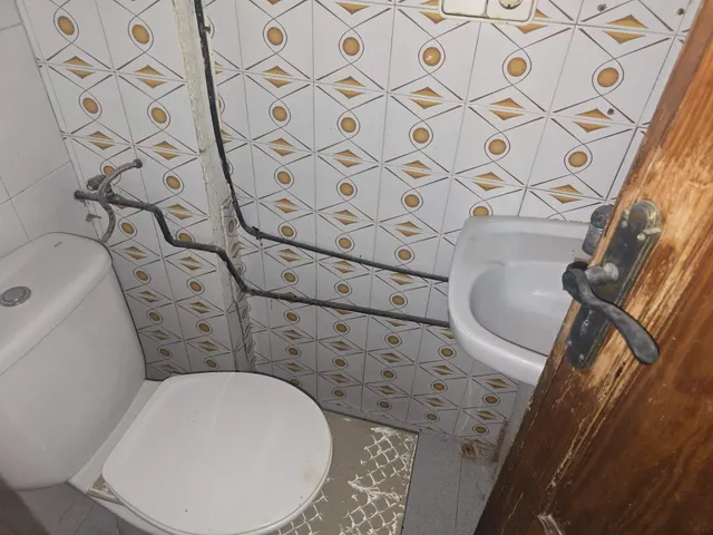 PON TU NEGOCIO DE COMIDA PARA LLEVAR Y OTRO PARA TIENDA EN  SANTA POLA — 34