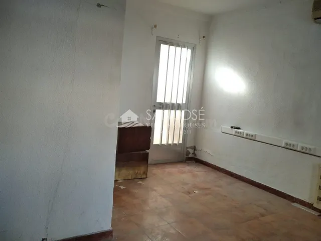 VENTA DE NAVE EN TORRELLANO — 5
