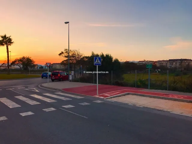 Fantástica parcela en zona Bajo Montgó. — 7