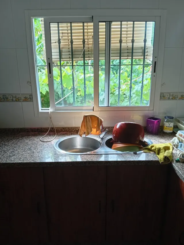 ¡Gran oportunidad en La Villa! Casa con 1.500 m2 de terreno urbano y garaje edificable en Ayamonte — 40