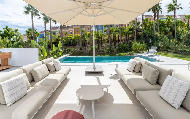 Chalet 4 habitaciones 350m² en venta - Costa Del Sol — 7
