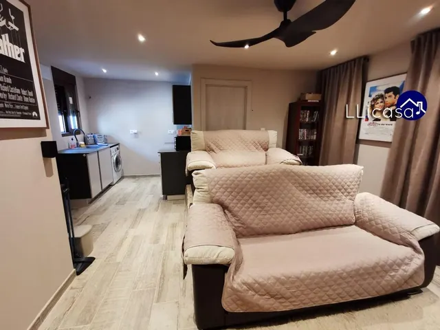 Chalet independiente en venta en urbanización de Llíria — 35
