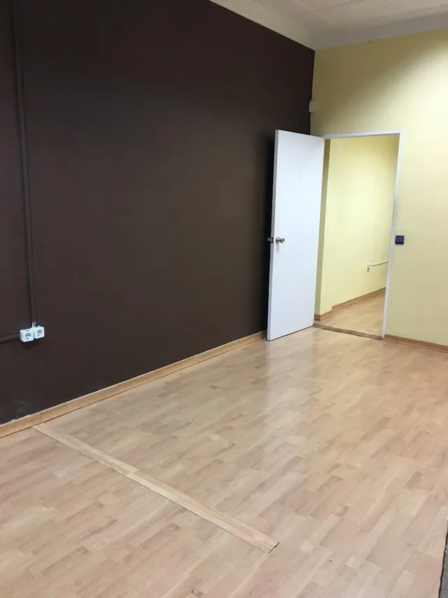 SE ALQUILA LOCAL COMERCIAL EN GRAN PLAZA — 26