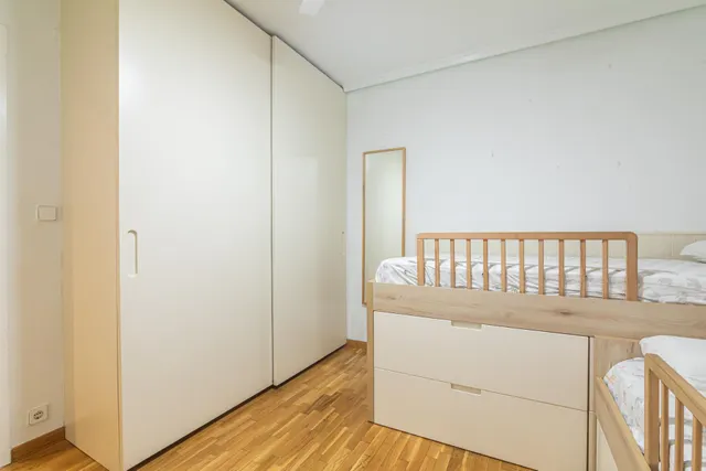 Te presentamos tu nueva casa en el centro: ascensor, 3 habitaciones (con posibilidad de 4), 2 baños, trastero.... y excelentes calidades!!!! — 18
