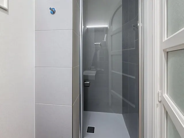 ¡Vive la Gran Vía del Marqués del Turia desde este espectacular piso en Joaquín Costa! — 20