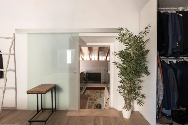 CASA URBANA DE DISEÑO — 18
